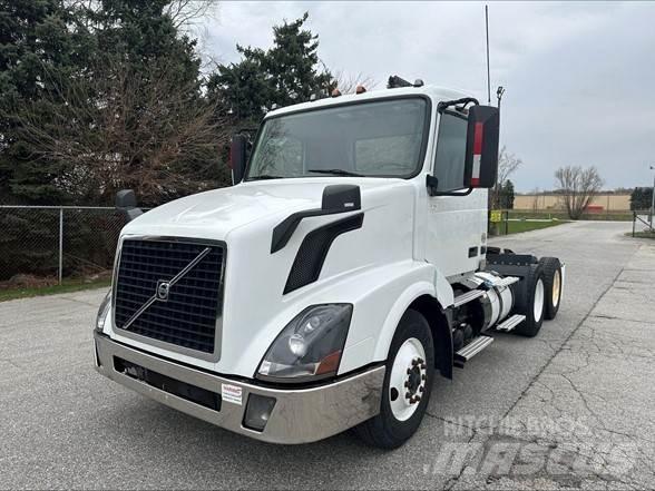 Volvo VNL42T300 Влекачи