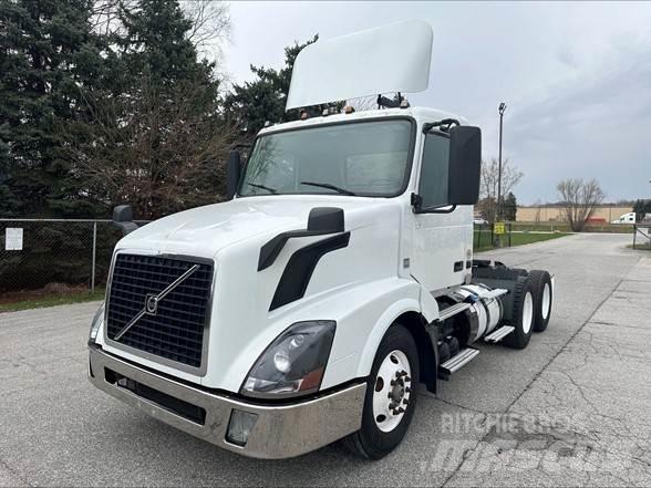 Volvo VNL42T300 Влекачи