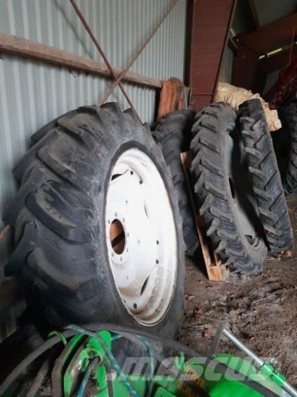  - - - 14,9x38 Колелета/Гуми