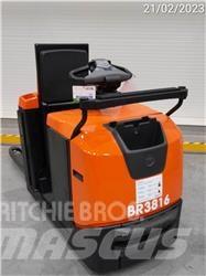 BT OSE250P Машини за комисиониране нископовдигачи