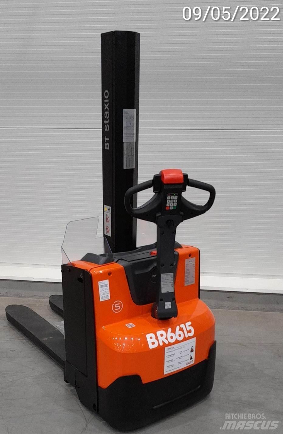 BT SWE080L Колички високоповдигачи с теглич