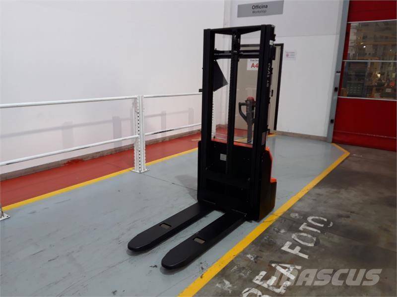 BT SHE100 Ръчни палетни товарачи