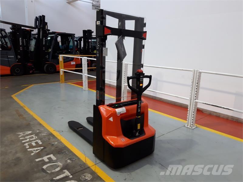 BT SHE100 Ръчни палетни товарачи