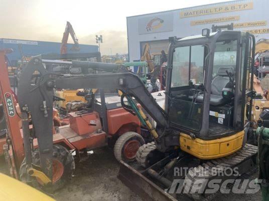 Komatsu PC26MR-3 Мини екскаватори < 7 т