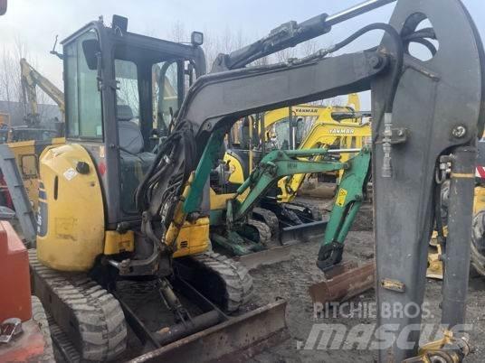 Komatsu PC26MR-3 Мини екскаватори < 7 т