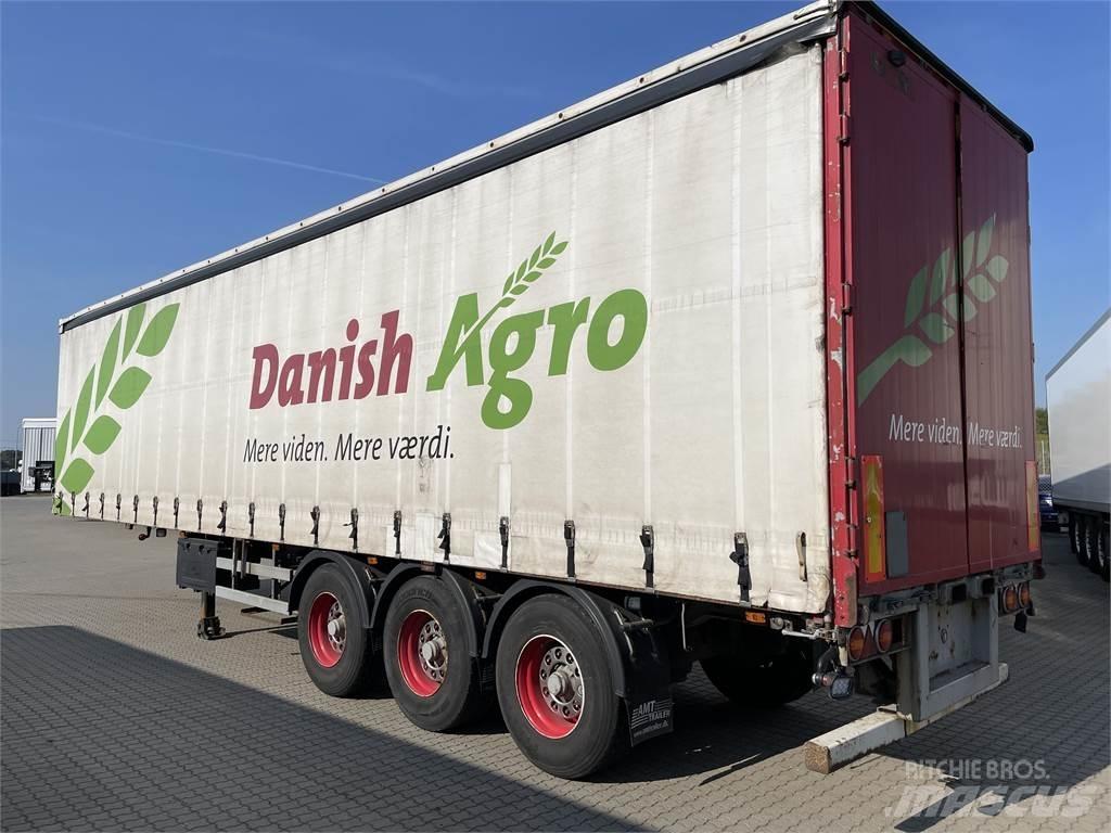 AMT Truckbeslag Брезентови полуремаркета
