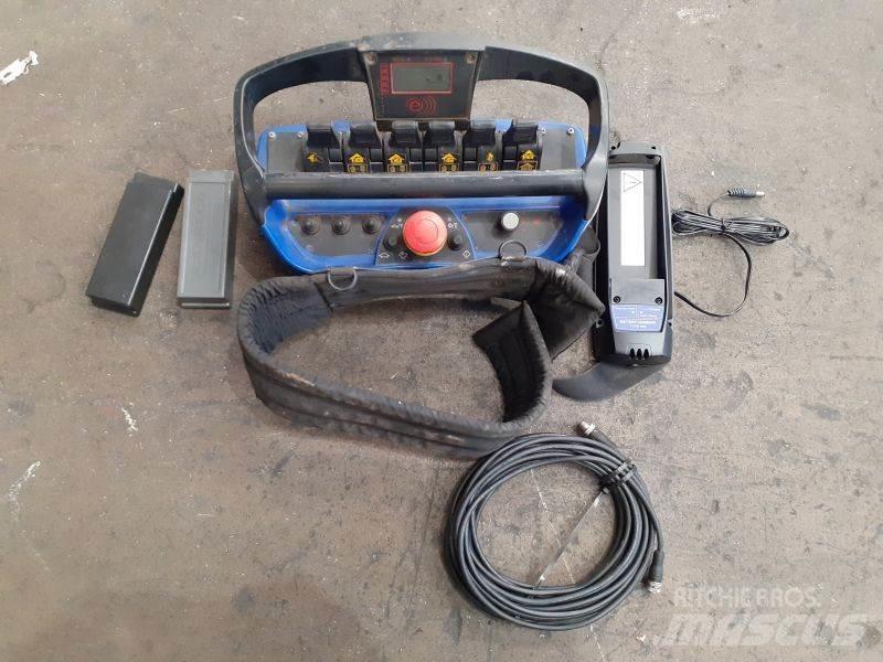 Fassi F245A.2.26 Товарещи кранове