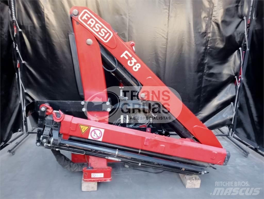 Fassi F38AF Товарещи кранове