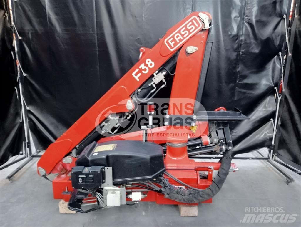 Fassi F38AF Товарещи кранове