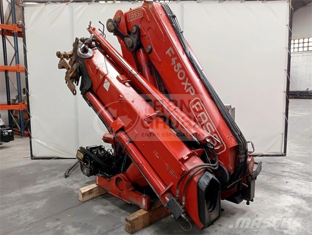 Fassi F450AXP.27 Товарещи кранове