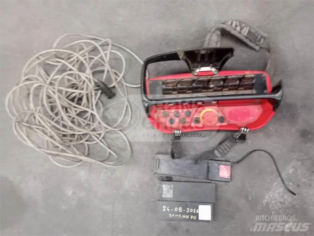 Palfinger PK 15500 Товарещи кранове