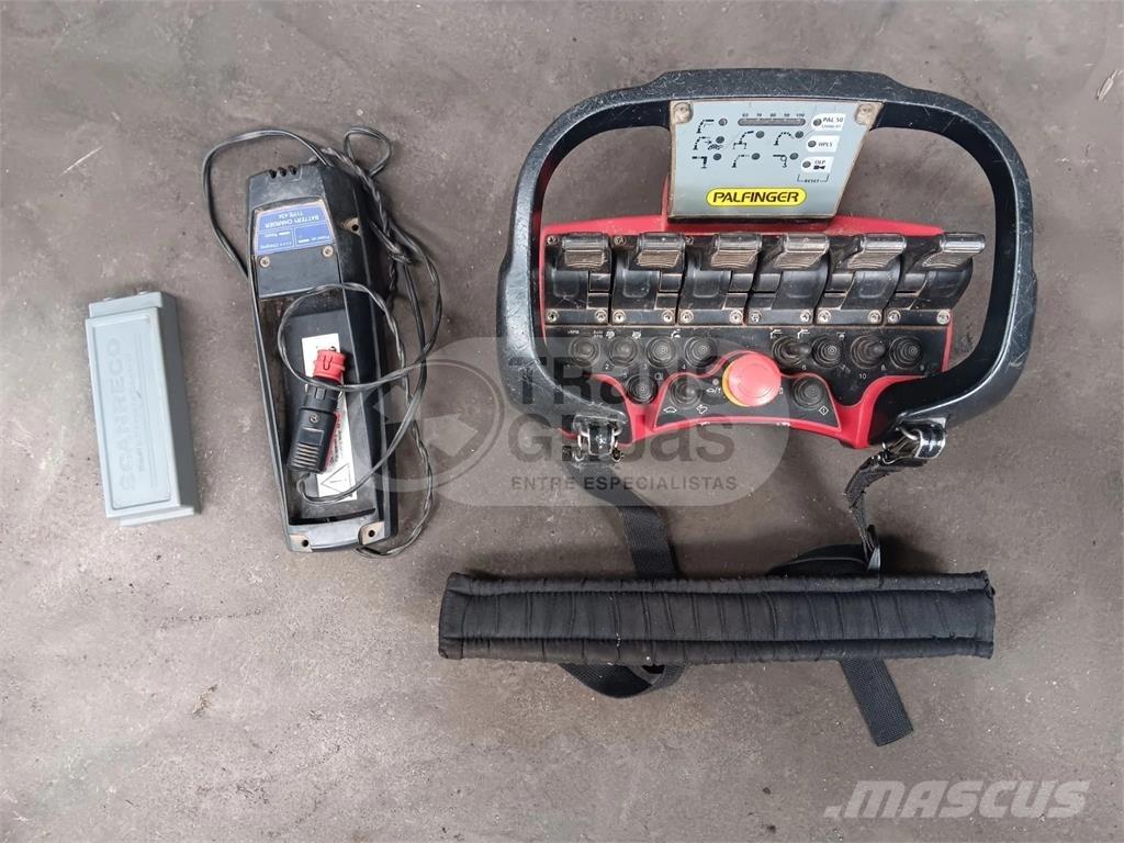 Palfinger PK 16002 Товарещи кранове