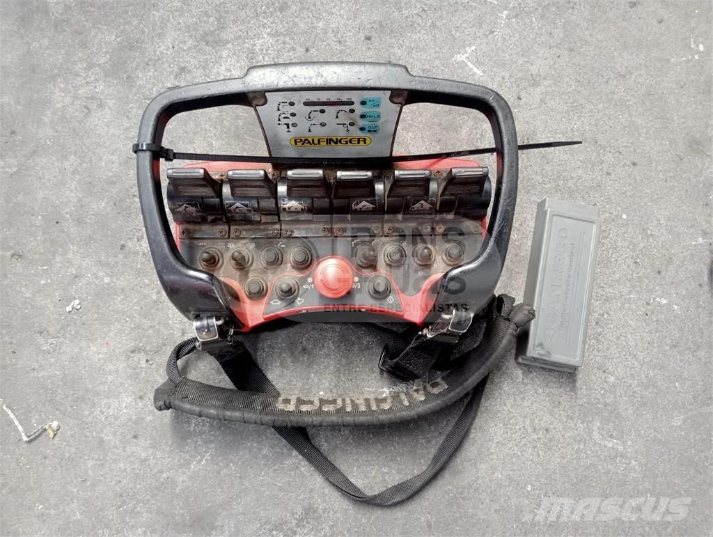 Palfinger PK 20002 Товарещи кранове