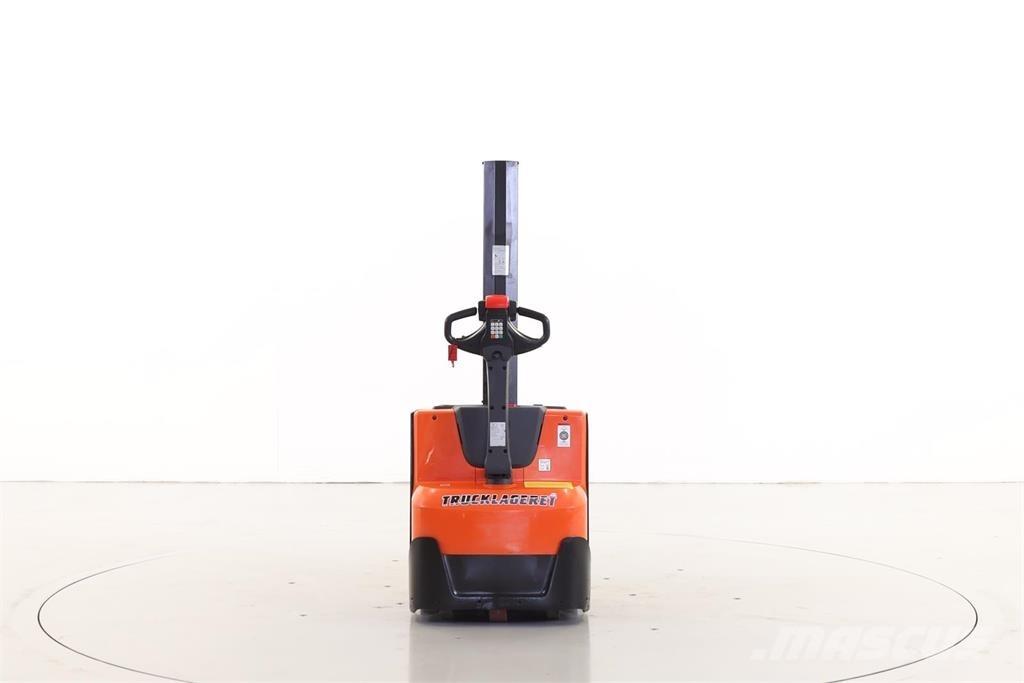 BT SWE-080-L Колички високоповдигачи с теглич