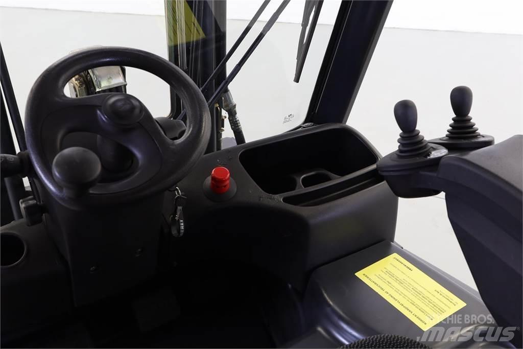 Linde E16L-01 Електрически вилични кари-повдигачи