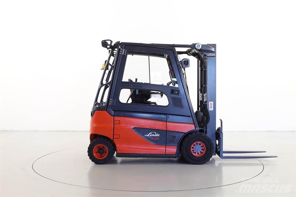 Linde E25-01 387 Електрически вилични кари-повдигачи