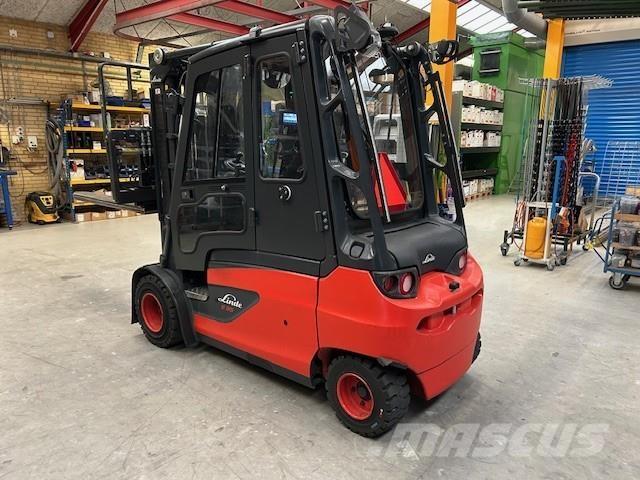 Linde E35L-01 Електрически вилични кари-повдигачи