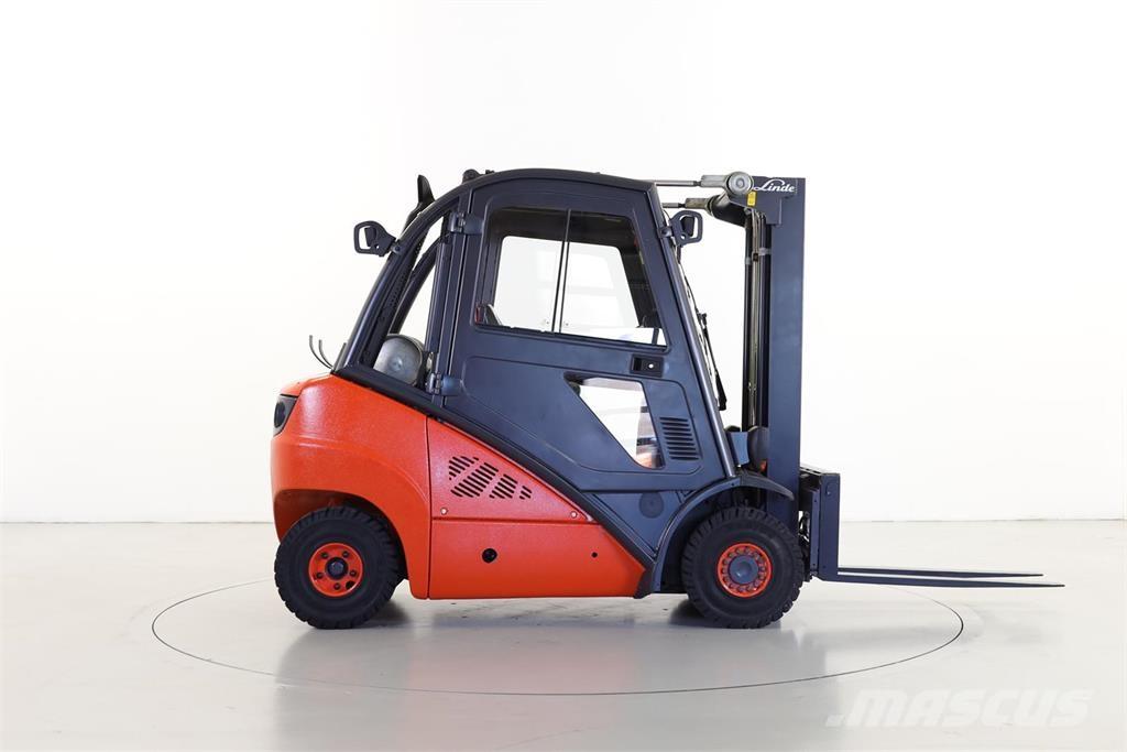 Linde H25T-01 Камиони с АГУ