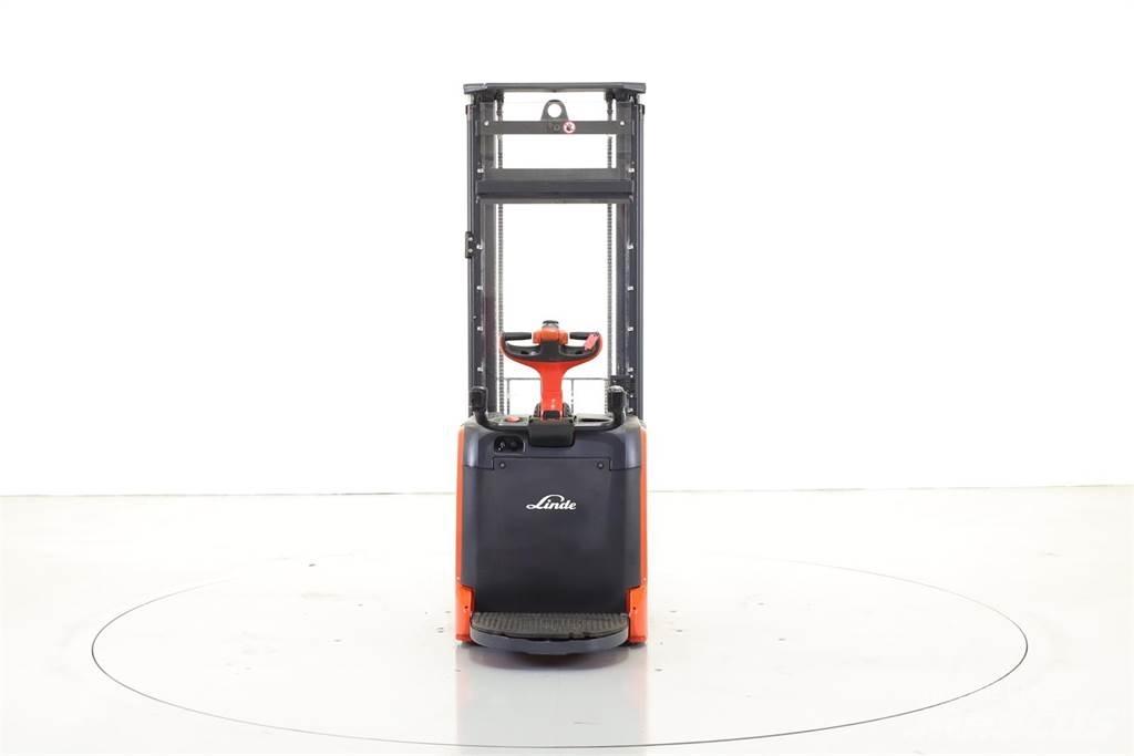 Linde L12AP Самоходни товарачи