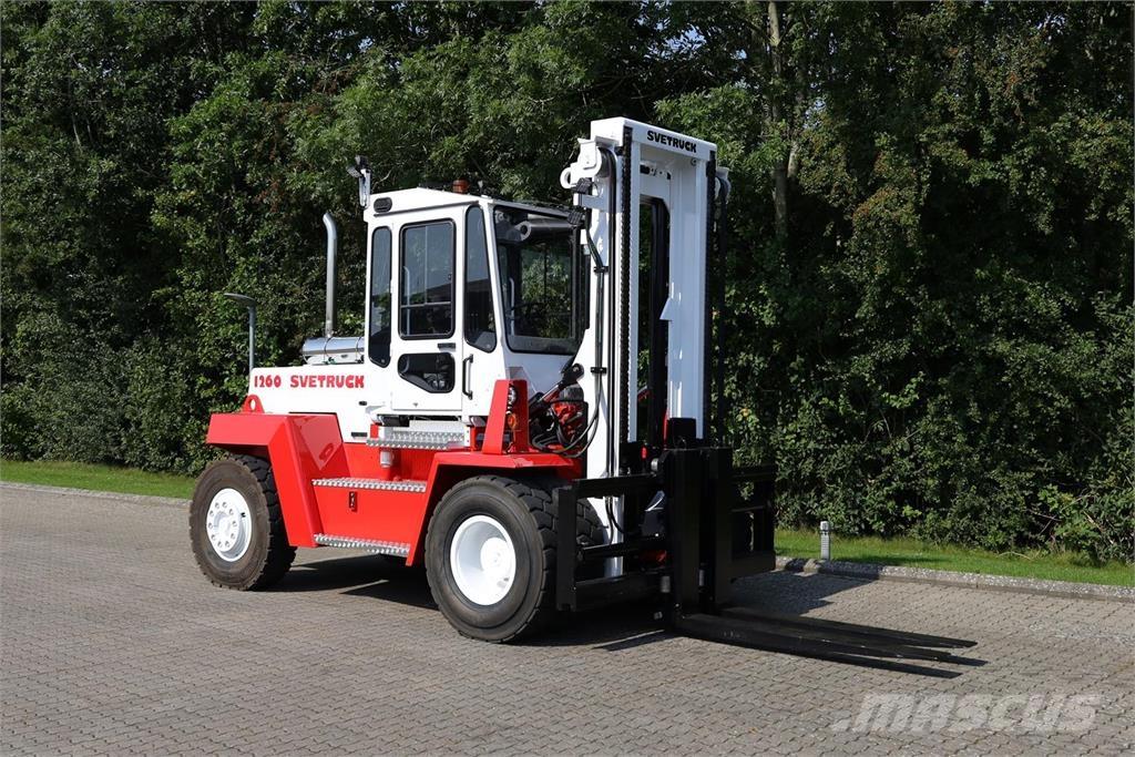 Svetruck 1260-30 Дизелови камиони
