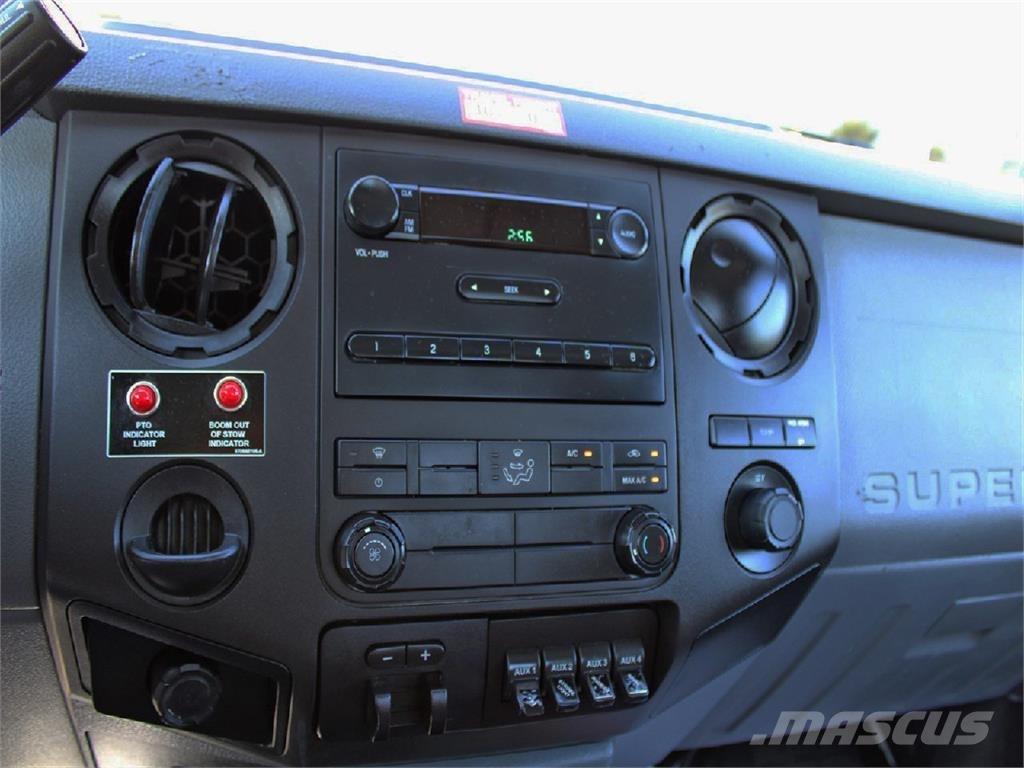 Ford F450 Общински/универсални превозни средства
