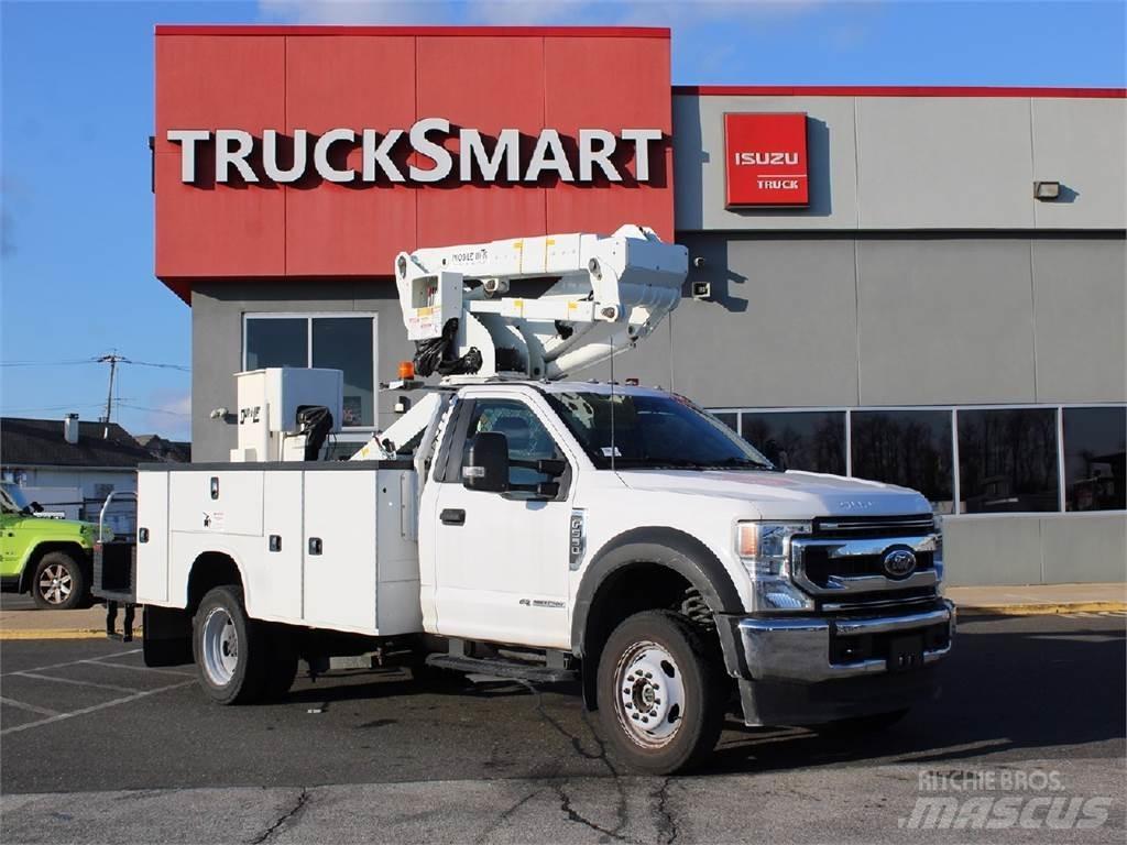 Ford F550 Моторизирани платформи с талига