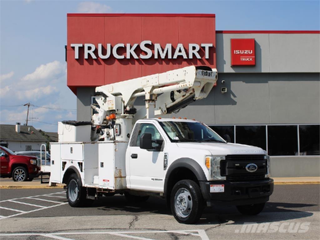 Ford F550 Моторизирани платформи с талига