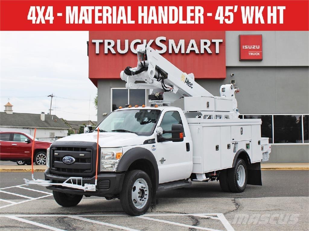 Ford F550 Общински/универсални превозни средства
