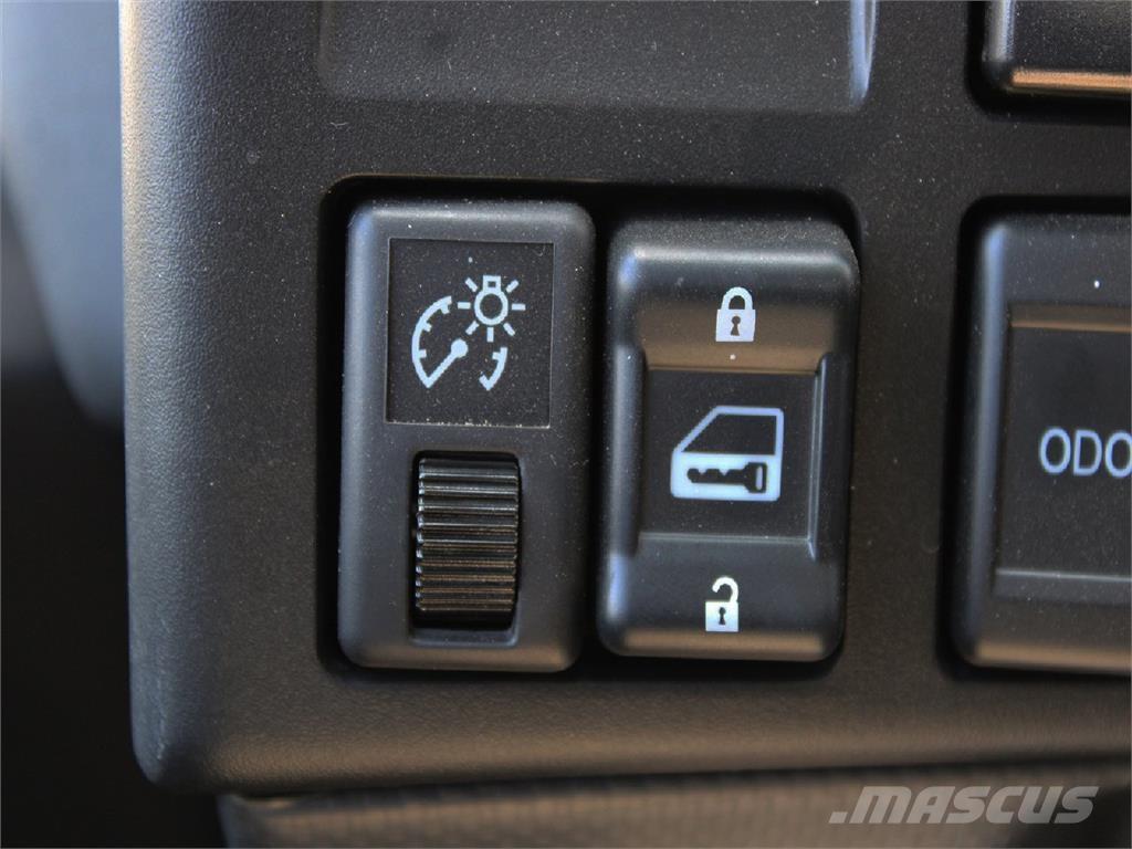 Isuzu NPR-HD Автофургони