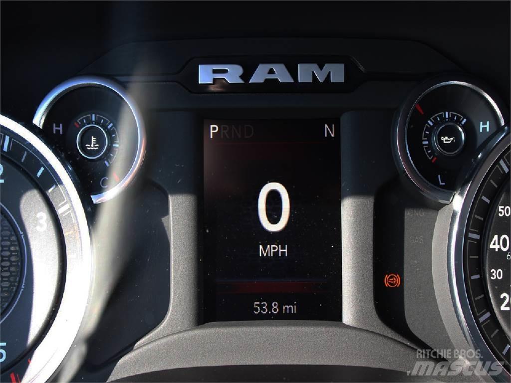 RAM 3500 Самосвал