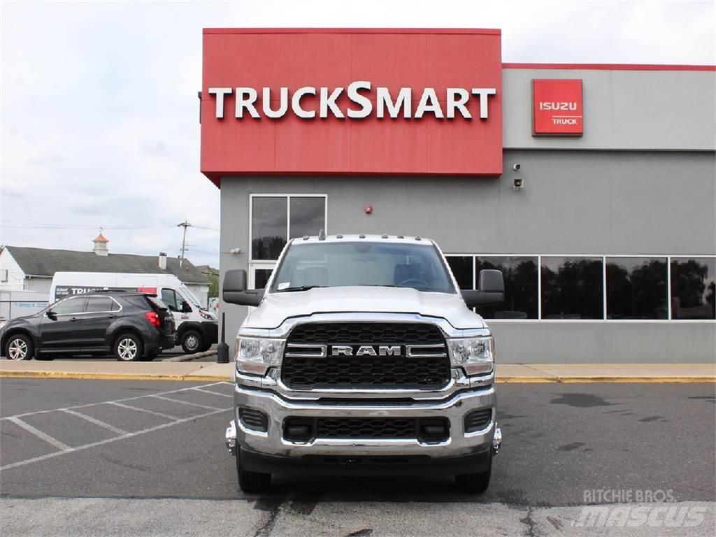 RAM 3500 Общински/универсални превозни средства

