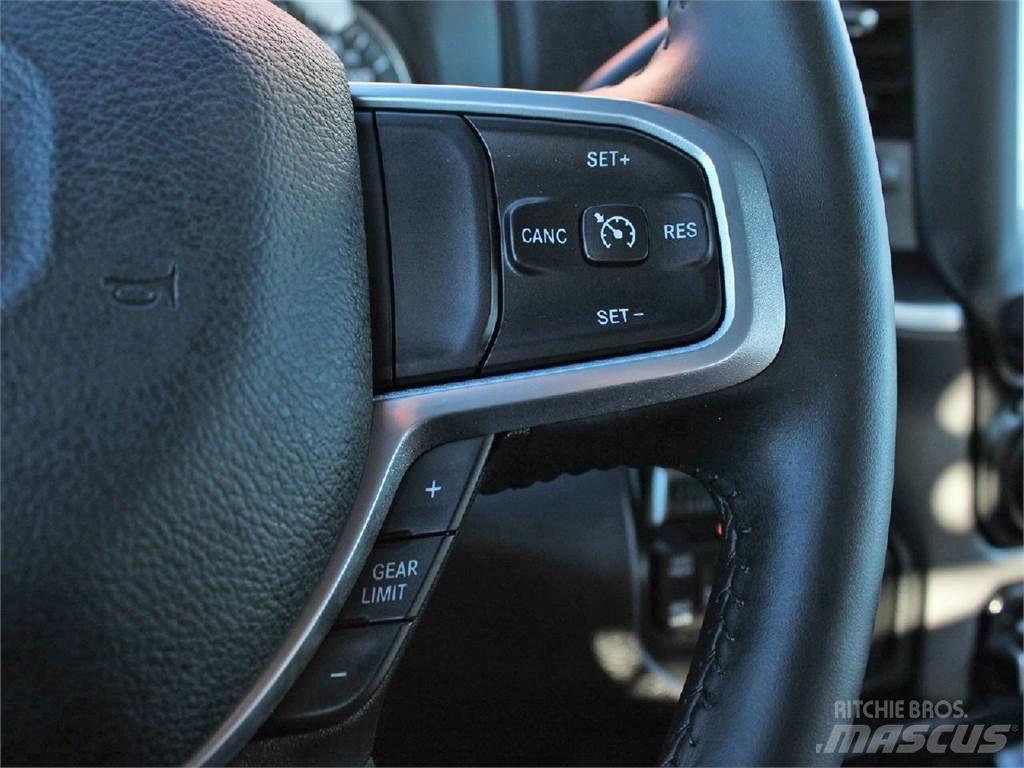 RAM 5500 Автофургони