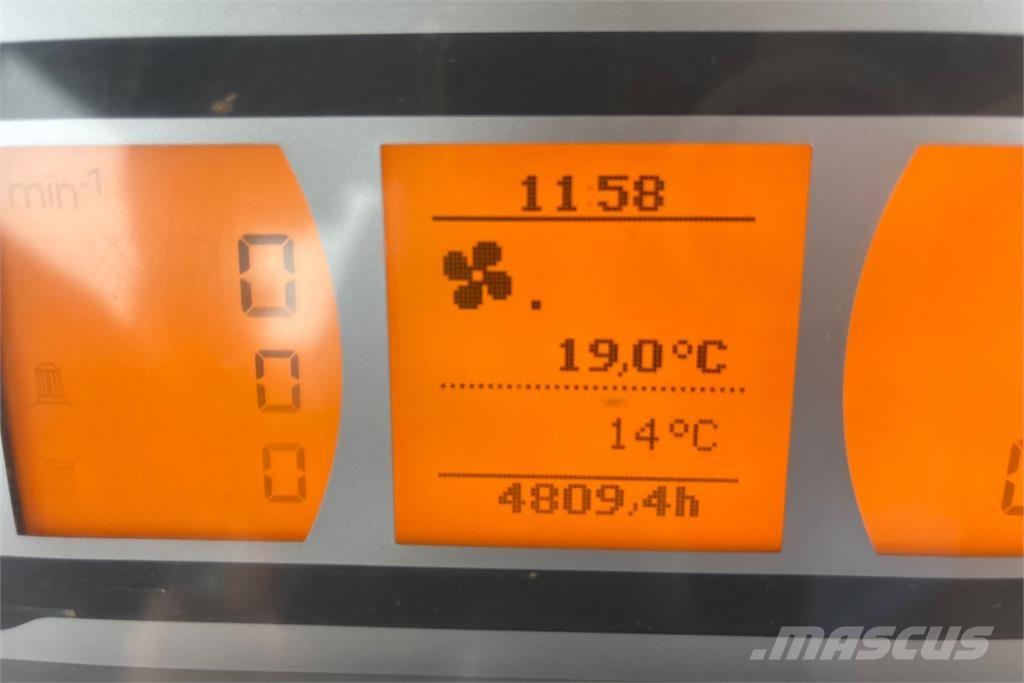 Fendt 824 Трактори