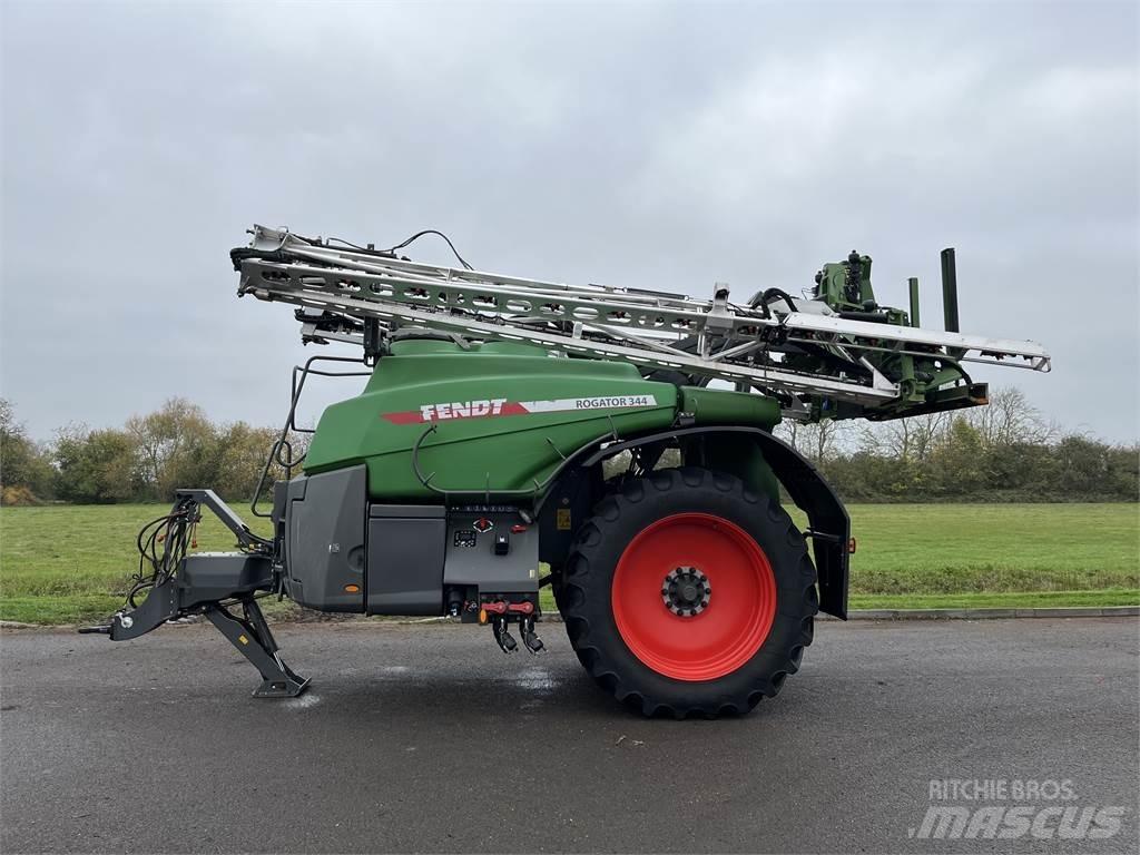 Fendt RG344 Прикачни пръскачки
