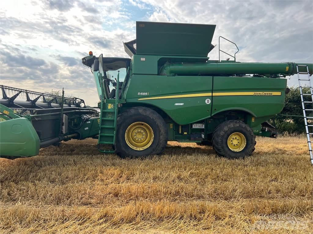 John Deere S685I Комбайни