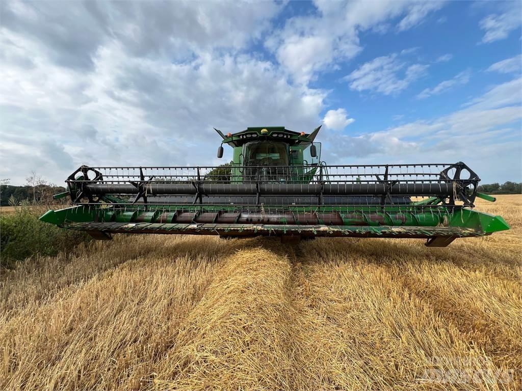 John Deere S685I Комбайни