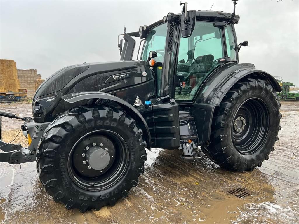 Valtra T174V Трактори