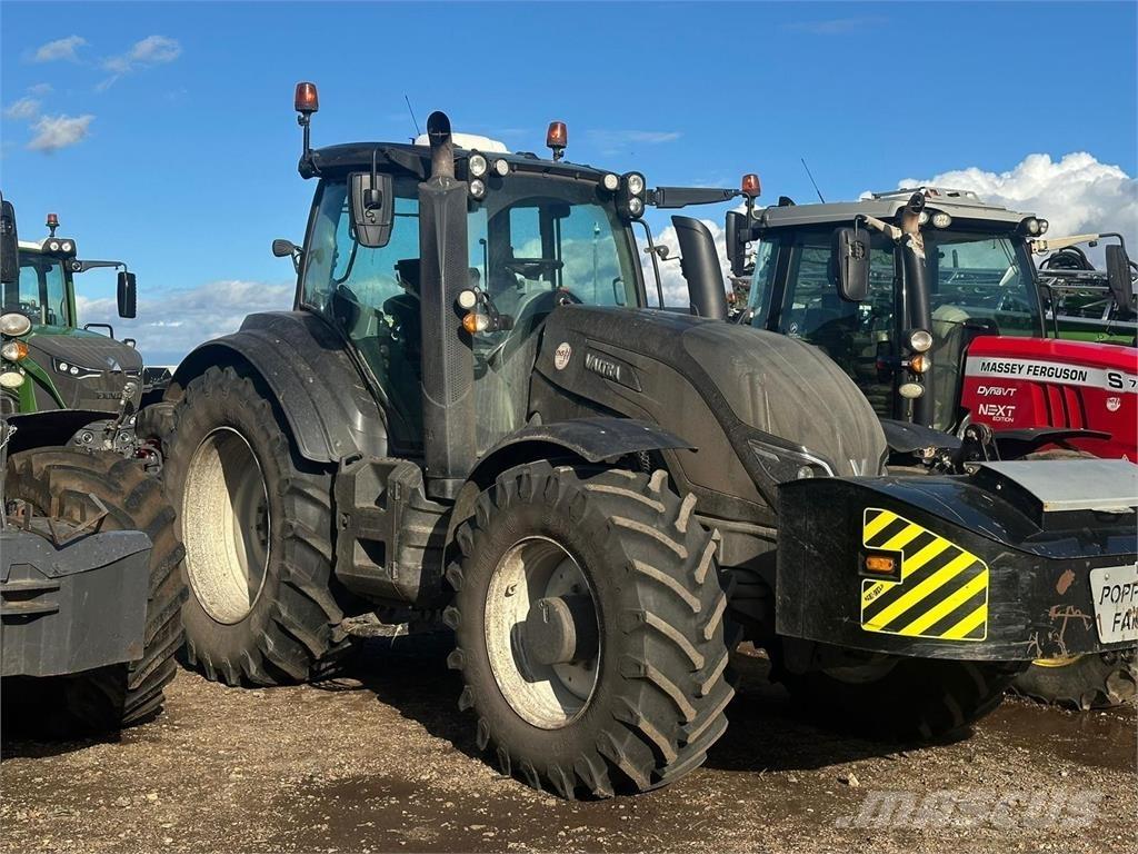 Valtra T234D Трактори