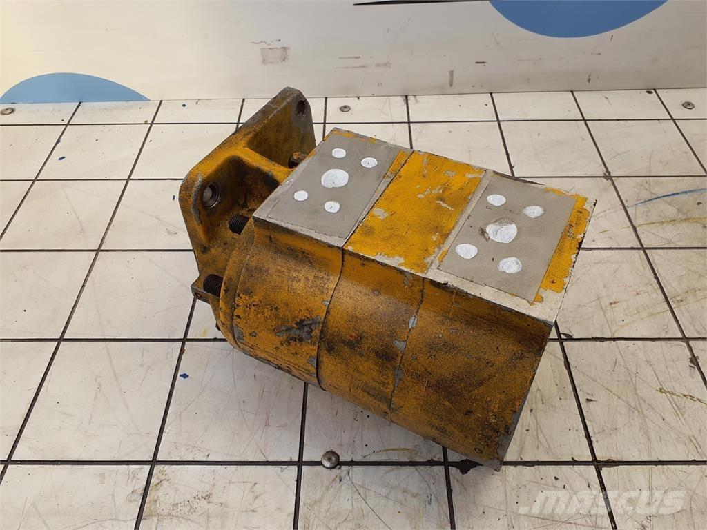  Dual gear pump Части и оборудване за кранове
