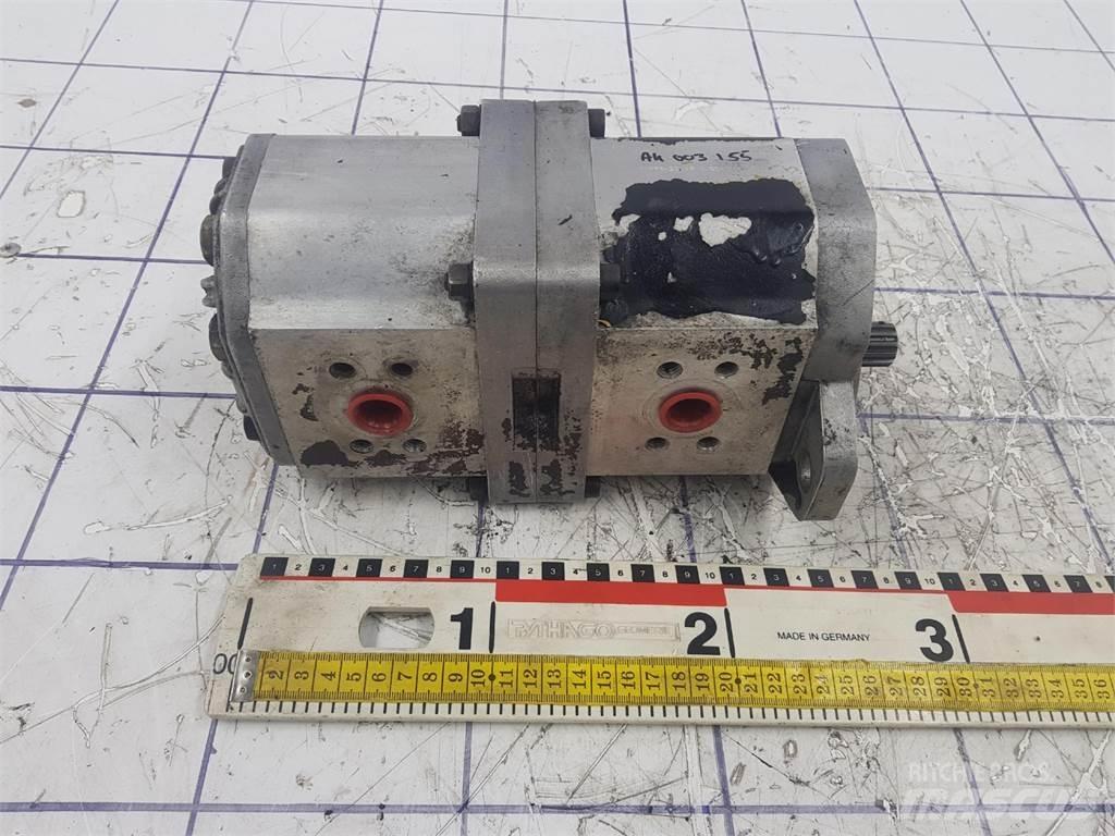  Dual gear pump Части и оборудване за кранове
