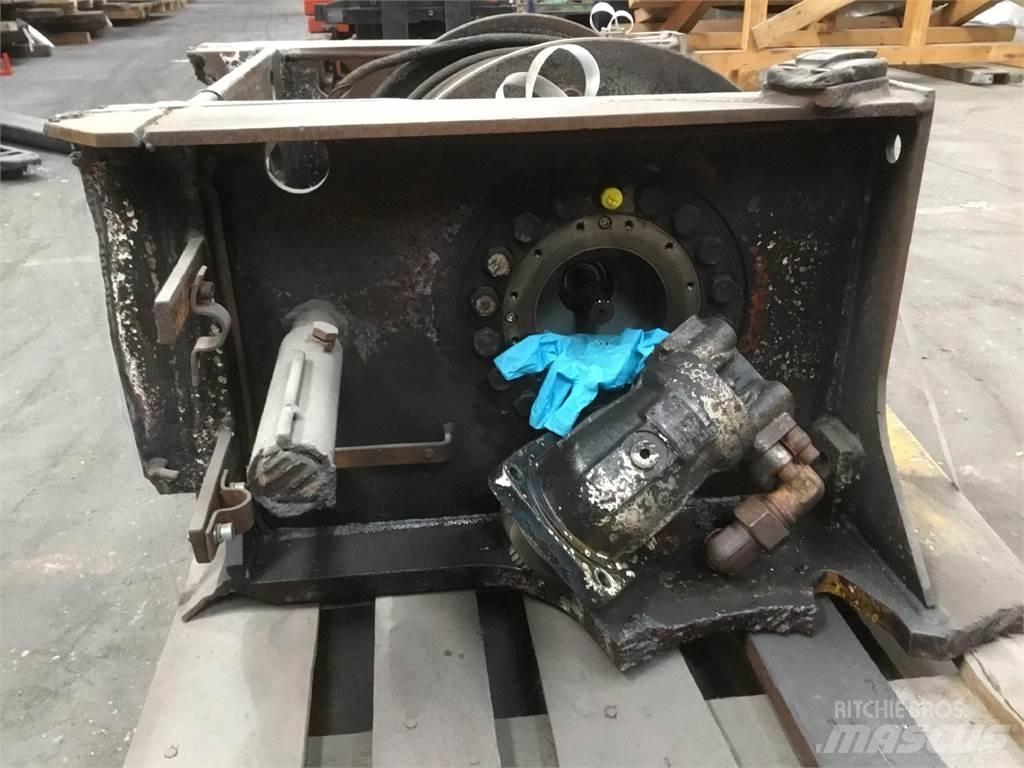 Grove GMK 2035 winch Части и оборудване за кранове
