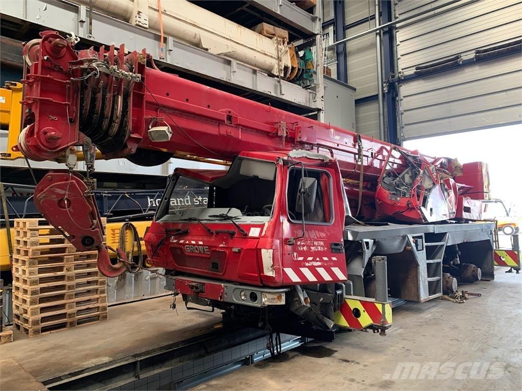 Grove GMK 3055 Всъдеходни кранове