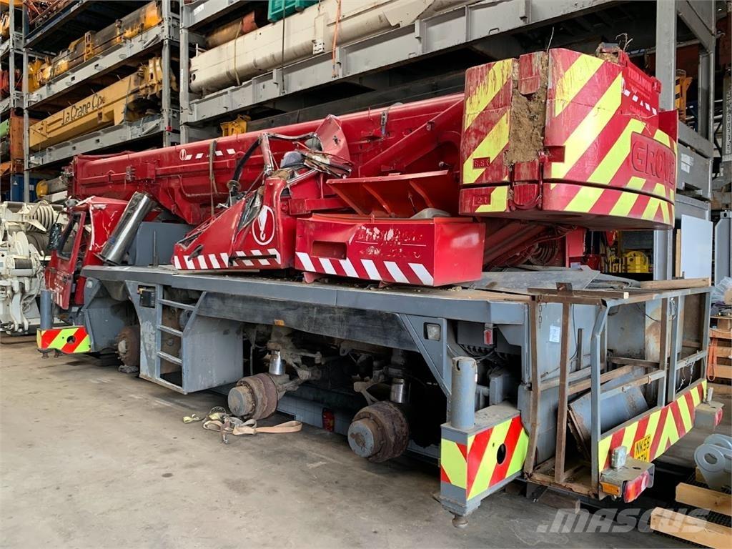 Grove GMK 3055 Всъдеходни кранове