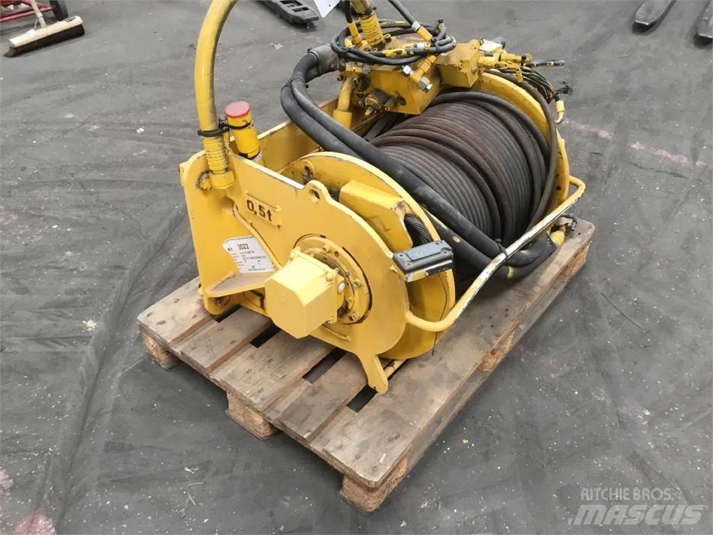 Grove GMK 3055 winch Части и оборудване за кранове
