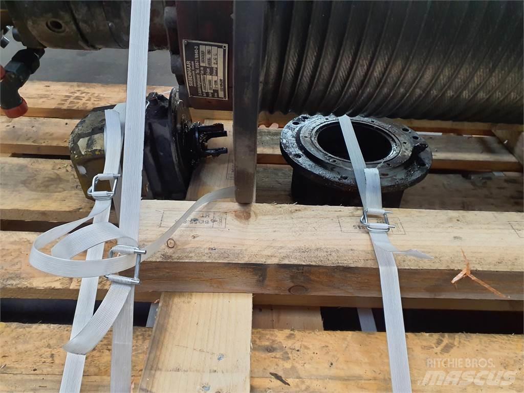 Grove GMK 4075 winch Части и оборудване за кранове
