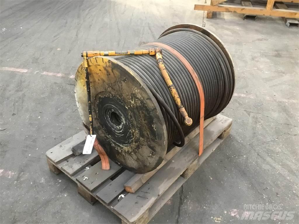 Grove GMK 5200 winch Части и оборудване за кранове
