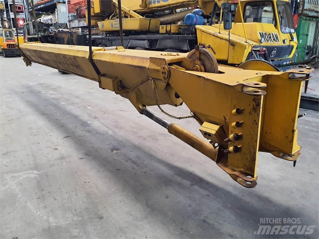 Krupp KMK 3050 jib Части и оборудване за кранове
