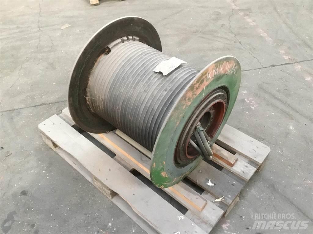 Krupp KMK 4060 winch Части и оборудване за кранове
