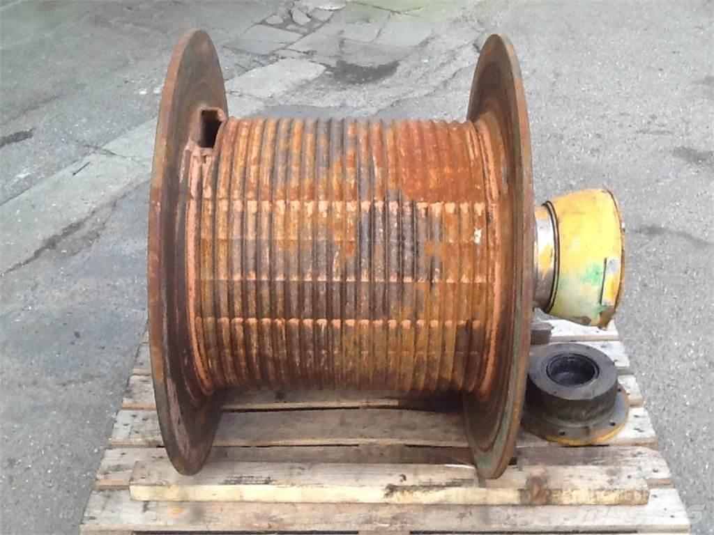 Krupp KMK 5100 winch Части и оборудване за кранове
