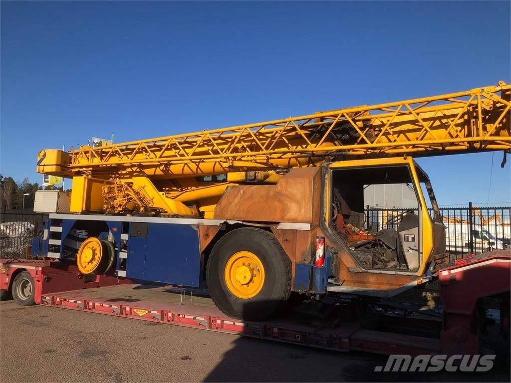 Liebherr LTM 1030-2 Всъдеходни кранове